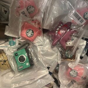 🔥black Friday sales 🔥5 pound box full of AirPod cases mystery box all different